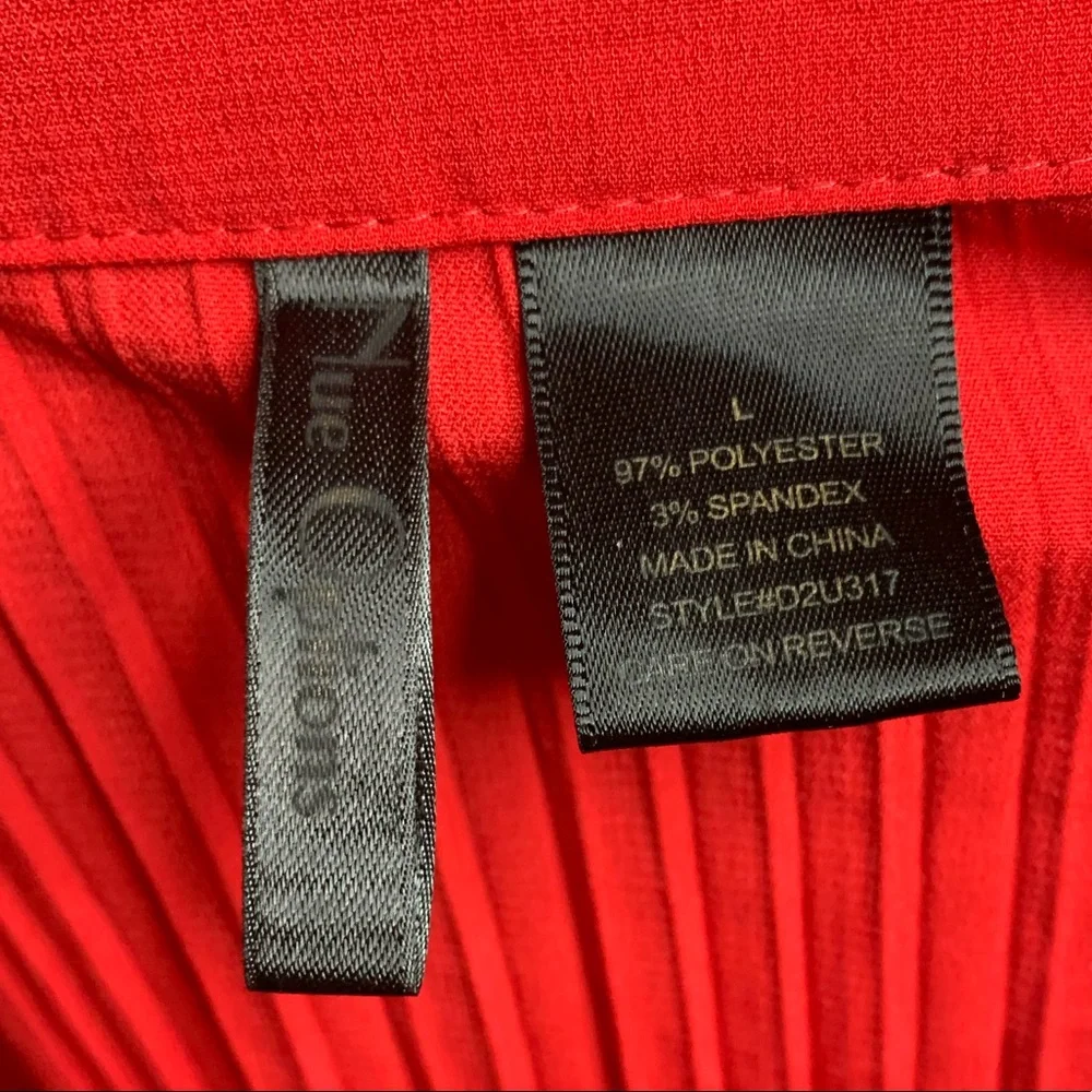 Vintage Blouse💋 - Picture 6 of 6